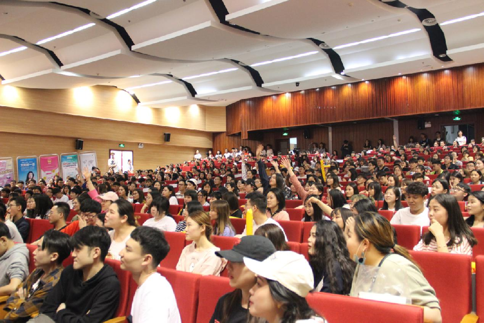 创意进武大，16届公司奖春季赛MS88官方网站巡讲圆满结束