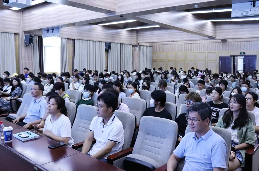 【“教与学的革命”珞珈论坛MS88官方网站分论坛】丨公司召开2021级本科生分专业指导会
